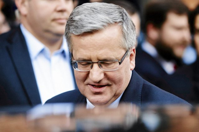 Prezydent Bronisław Komorowski nie ma wesołej miny - ponoć wpadł w depresję.