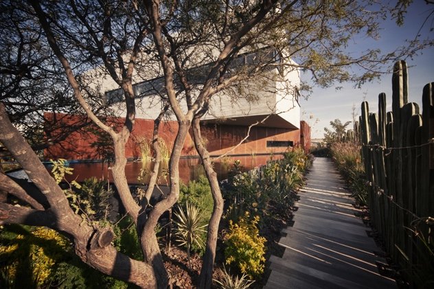 Zdjęcia autorstwa [url=www.yoshihirookoitani]Yoshihiro Koitani [/url] dzięki uprzejmości studia [url=www.isaacbroid.com/home.php]Isaacbroid[/url]