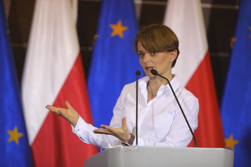 Wicepremier Jadwiga Emilewicz jako jedyna z partii Porozumienie zagłosowała z PiS za tzw. ustawą futerkową.