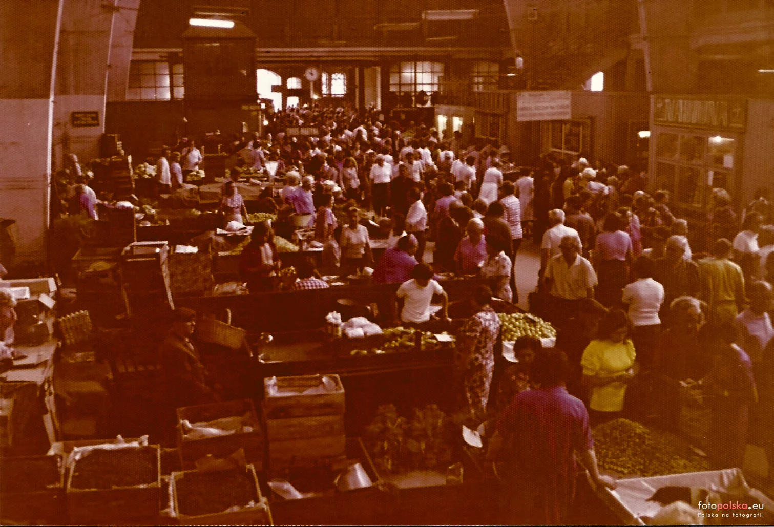 Wnętrze hali, rok 1975