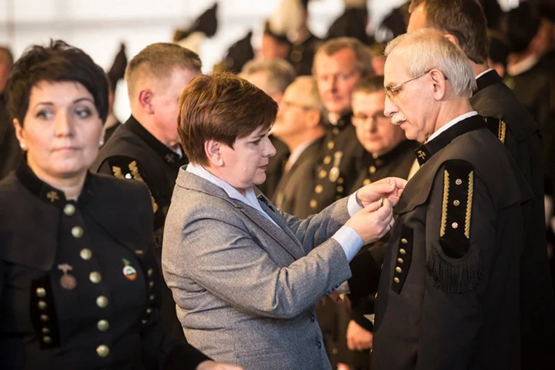 Recepta na górnictwo rządu Beaty Szydło będzie taka sama, jak poprzednich rządów. Może warto skorzystać z pomysłów górników, którzy nie sięgają do kieszeni podatników.