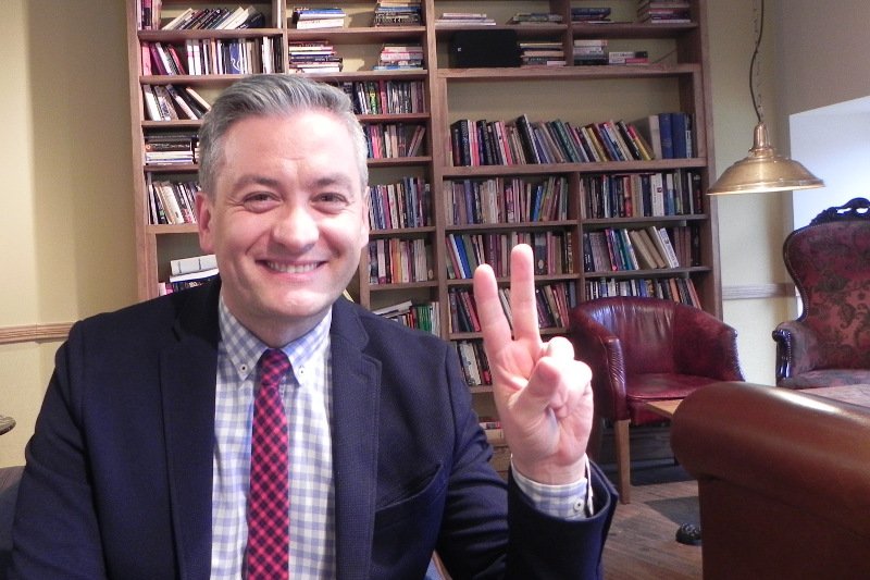 "PiS będzie rządził jeszcze tylko dwa lata". Robert Biedroń mówi nam o tym, skąd to wie i o Polsce marzeń.