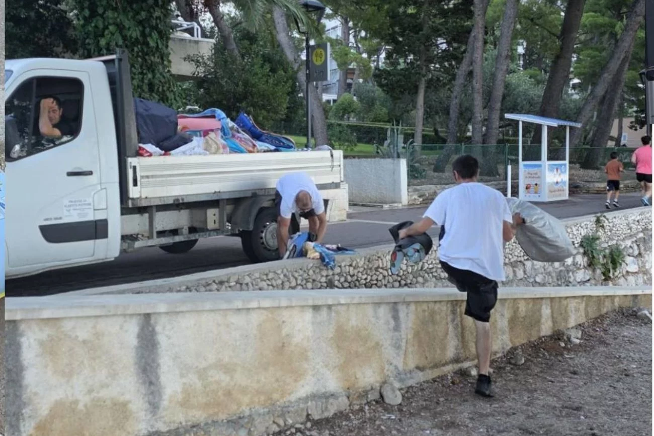 W Chorwacji zbierają ręczniki i wszystkie rzeczy zostawione na plaży
