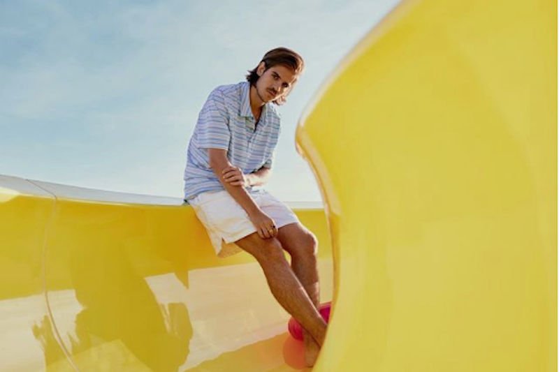 Taco Hemingway wydał nową płytę. Sprawdź, gdzie można posłuchać albumu "Pocztówka z WWA, lato '19".