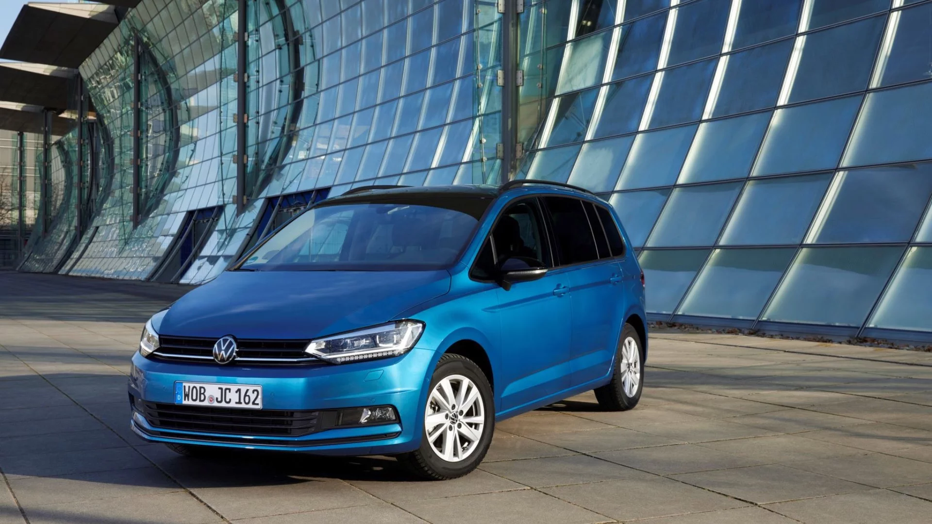 Volkswagen Touran – idealny samochód rodzinny? Sprawdzamy!
