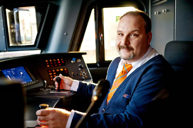 Marek Gumowski, 42 lata, z koleją związany jest od 15. roku życia