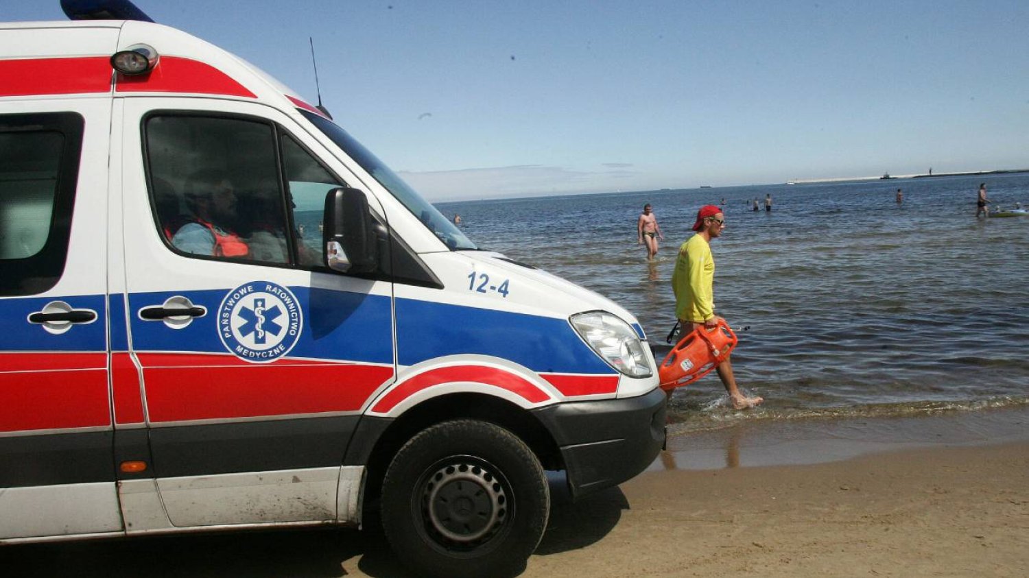 13-latek poparzony na plaży.  W szpitalu stracił przytomność