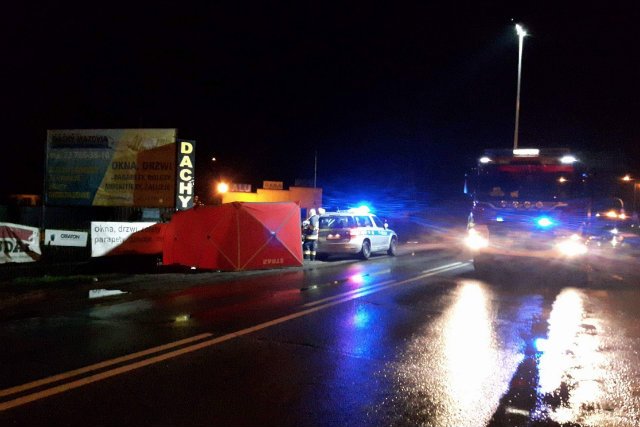 Trzy kobiety zginęły na miejscu po śmiertelnym potrąceniu przez samochód.