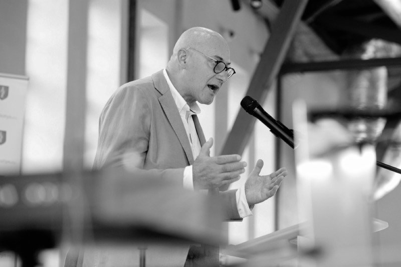 Zmarł Piotr Machalica.