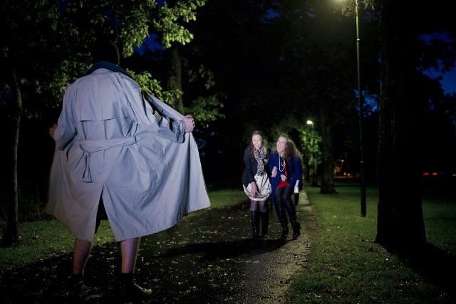 Podobno śmiech jednak nie jest najlepszą reakcją.