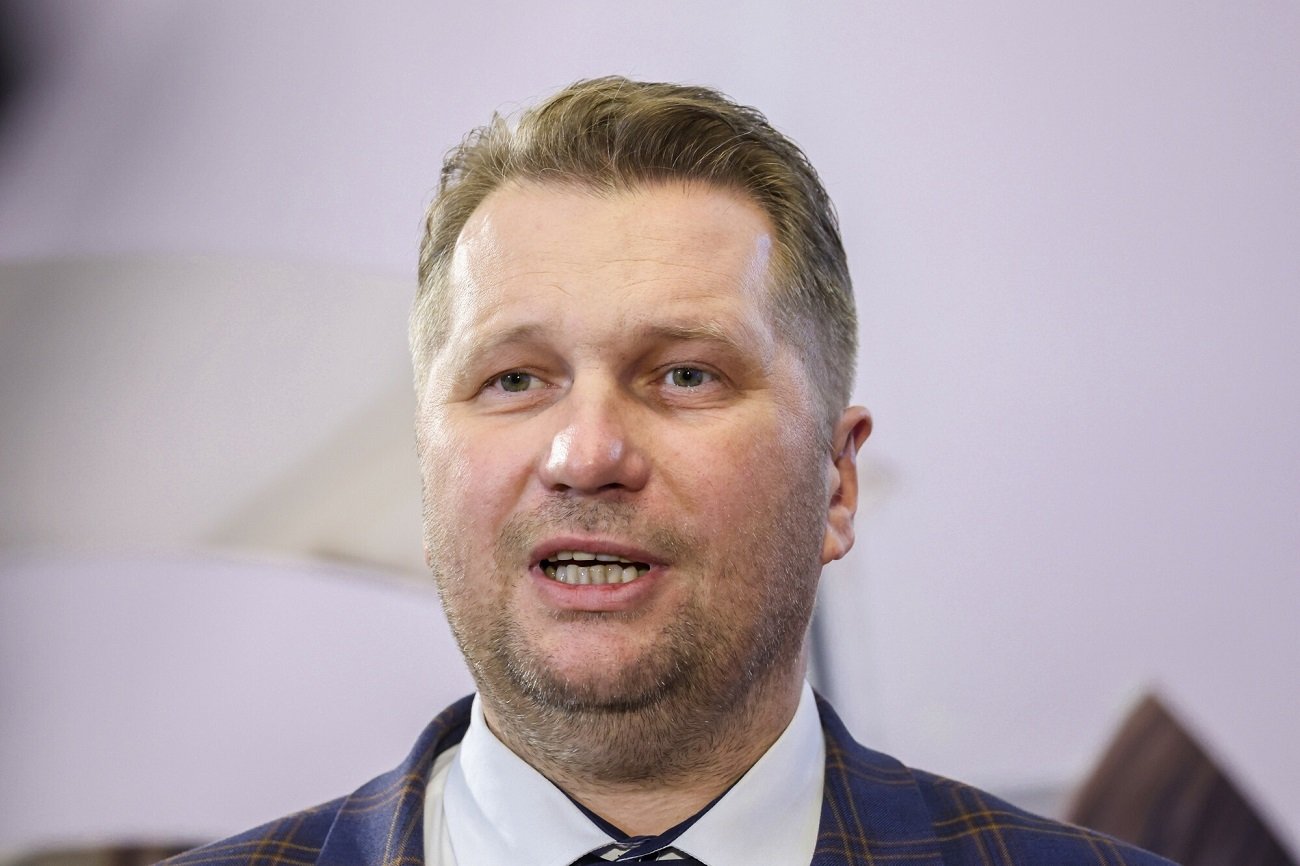 Przemysław Czarnek przeprosił na Twitterze.