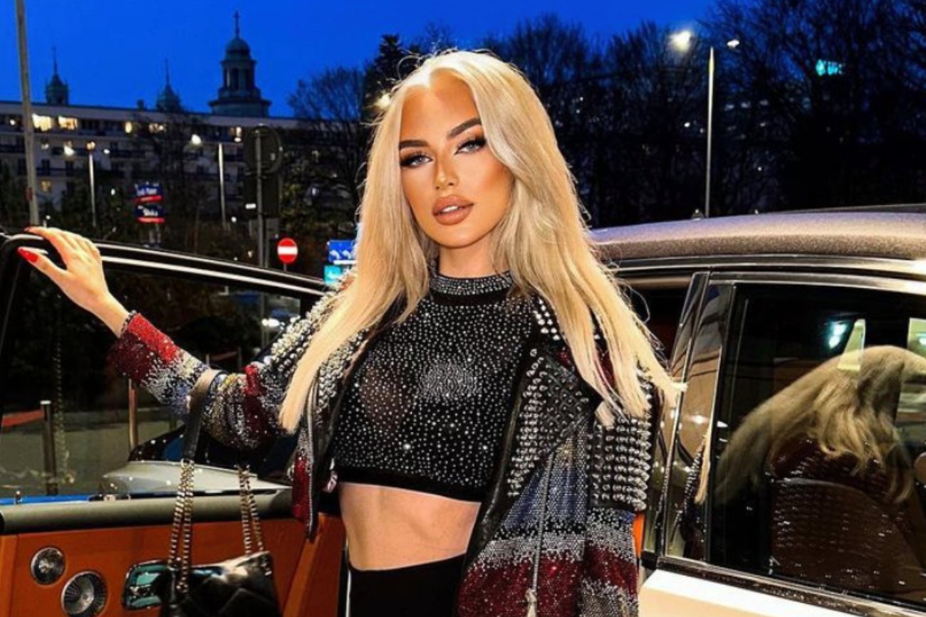 Derpienski debiutowała w TVP. Prezentowała, jak powiększyć usta