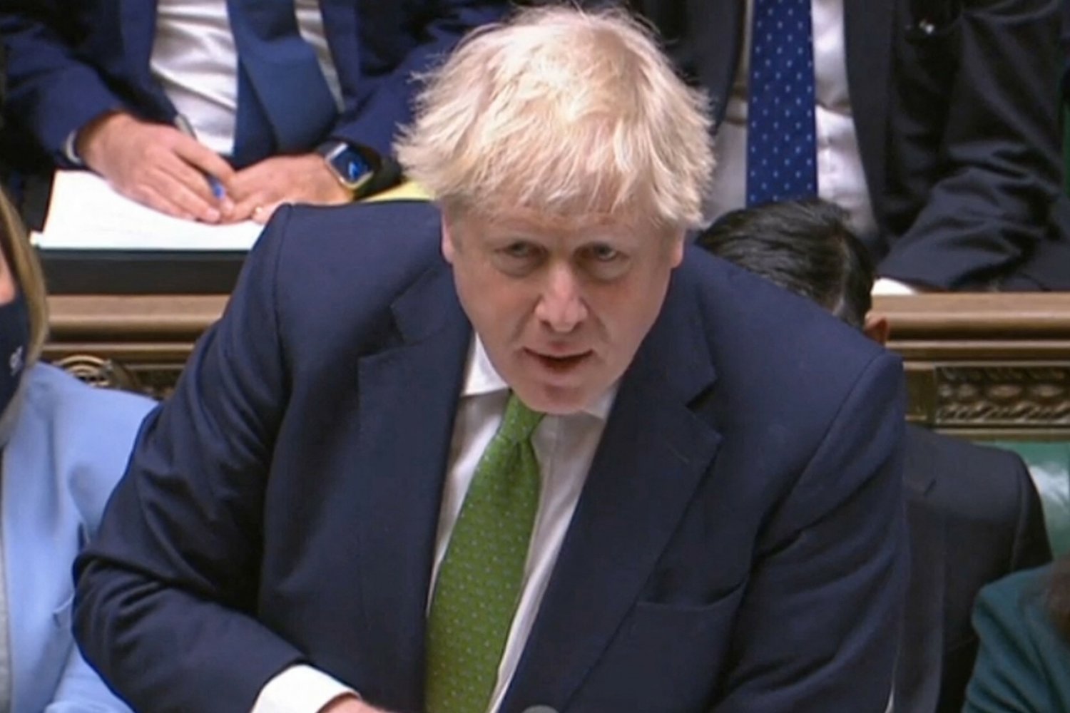 Wielka Brytania łagodzi restrykcje covidowe.