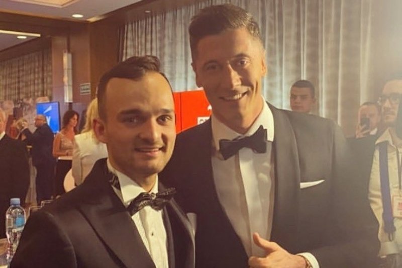 Zmarzlik i Lewandowski chętnie pozowali do wspólnych zdjęć.