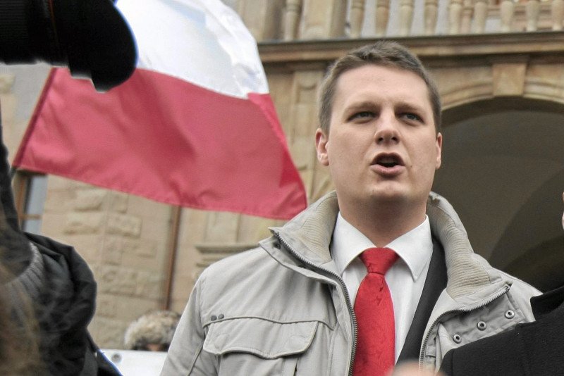 Filip Rdesiński, prezes Radia Merkury, nazywa całą sprawę nieporozumieniem (na zdjęciu na manifestacji ONR w Poznaniu w 2011 roku).
