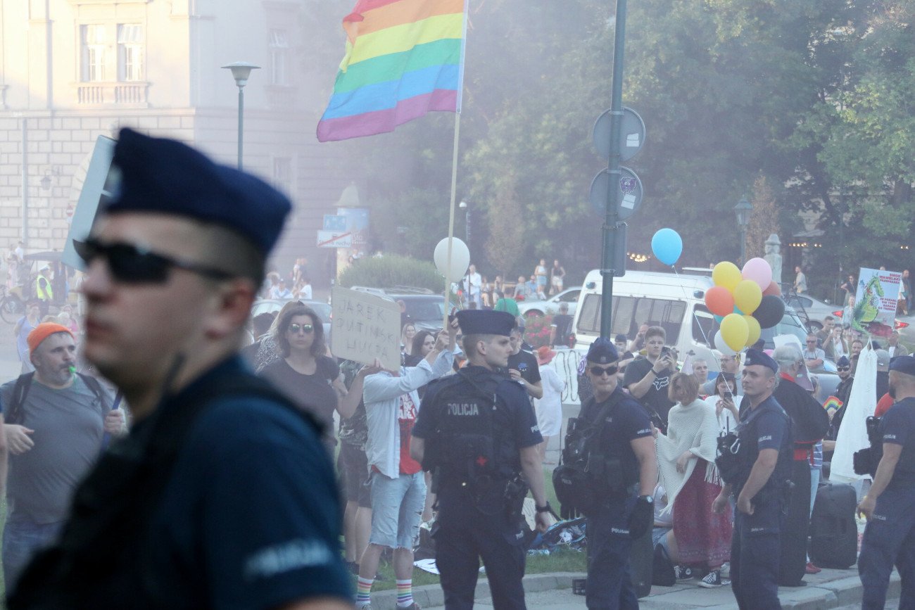 Protesty pod Wawelem.