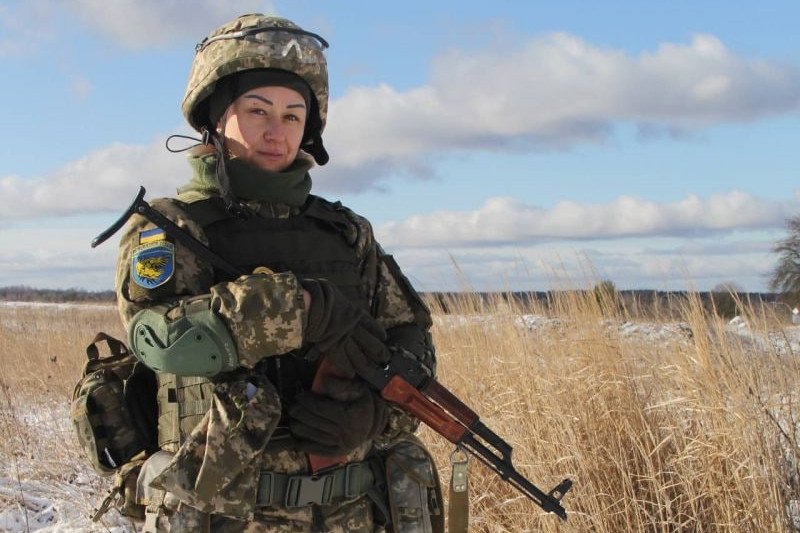 Rosjanie zastrzelili ukraińską żołnierkę w obwodzie donieckim. Kobieta osierociła szóstkę dzieci.