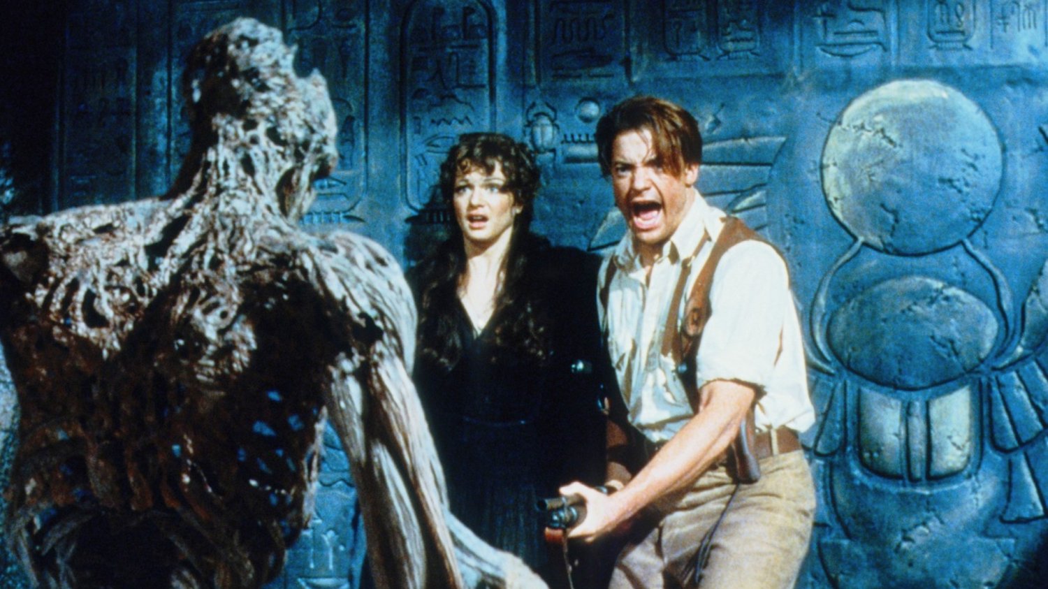 Rachel Weisz i Brendan Fraser w filmie "Mumia"