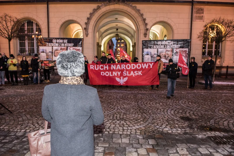 Władze Wrocławia rozwiązały pikietę przeciwników aborcji. Zdjęcie ilustracyjne.