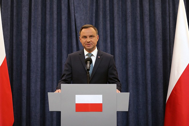 O reformie sądownictwa prezydent Andrzej Duda chce rozmawiać nie tylko z prezesem PiS Jarosławem Kaczyńskim, ale także z innymi liderami partyjnymi.