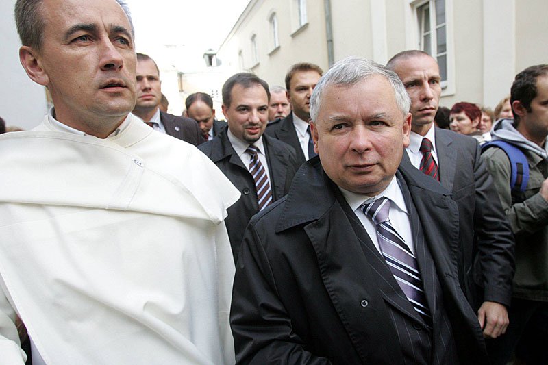 Ze wsparcia paulinów z Jasnej Góry Jarosław Kaczyński korzysta od latu. Na zdjęciu podczas kampanii w roku 2007.
