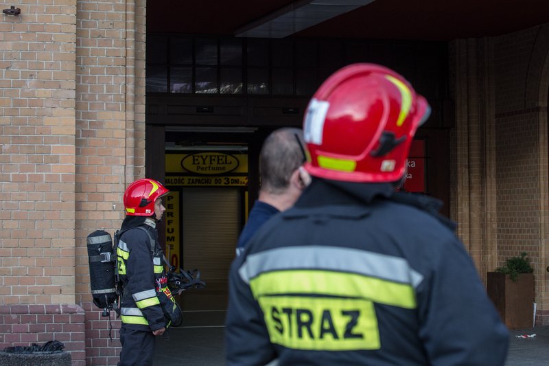 Mężczyzna został przewieziony do szpitala.