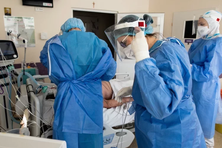 Covid-19 w Polsce – raport Ministerstwa Zdrowia.