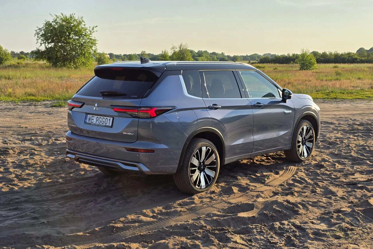 Nowy Mitsubishi Outlander