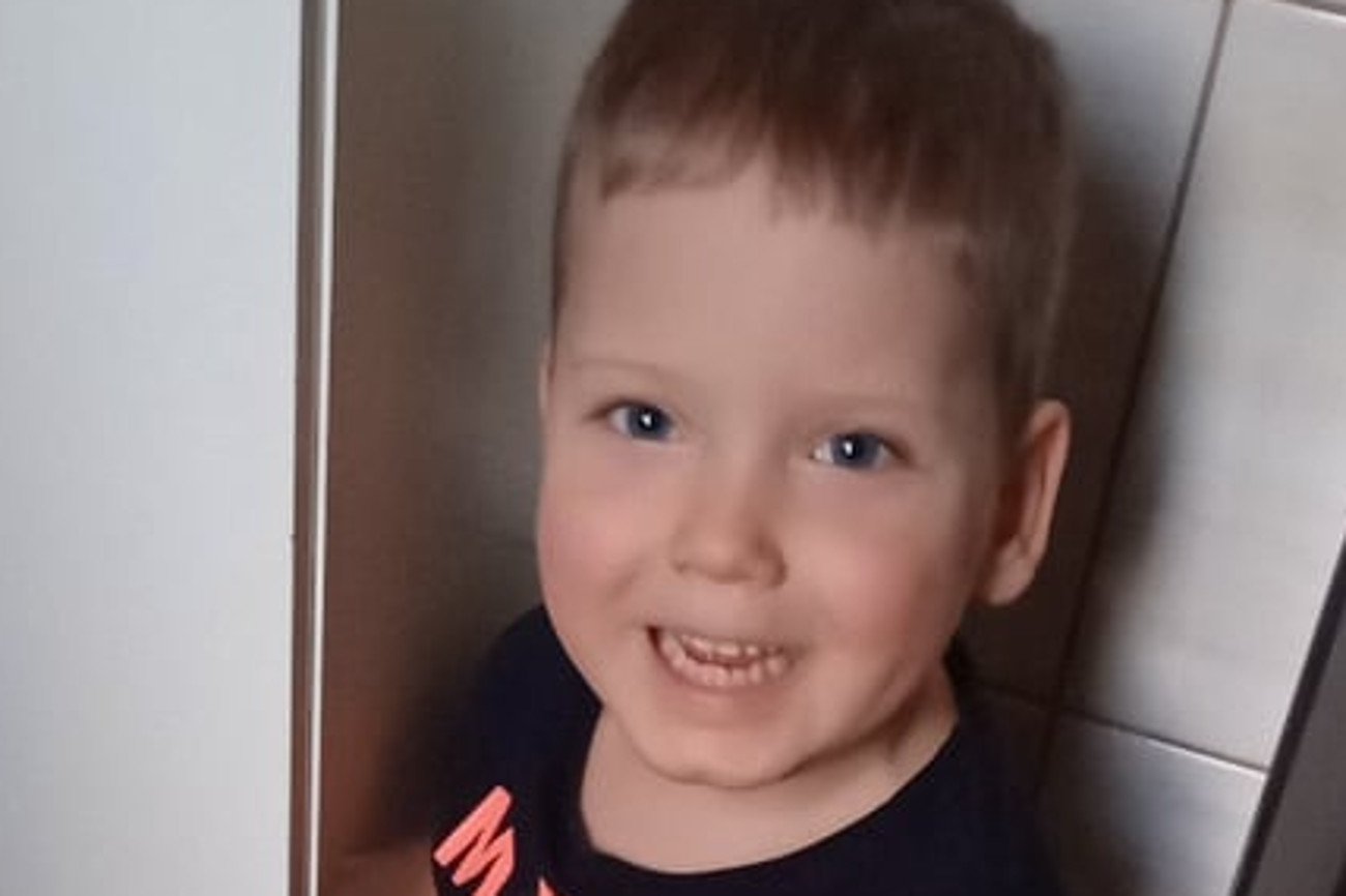 4-letni Maciuś szuka mamy. Z powodu swoich chorób obecnie przebywa w DPSie.