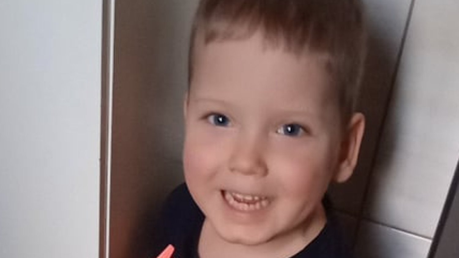 4-letni Maciuś szuka mamy. Z powodu swoich chorób obecnie przebywa w DPSie.