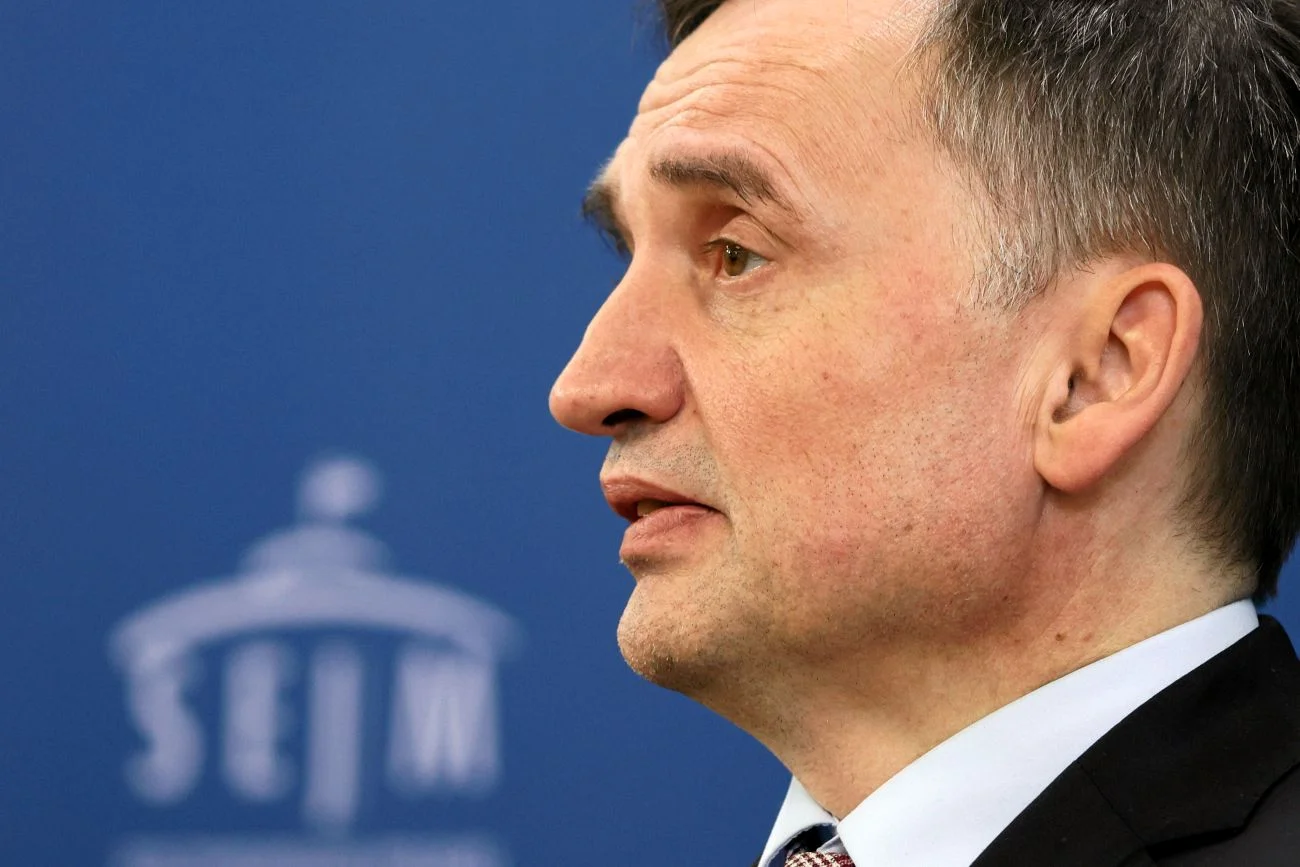 Zbigniew Ziobro doczekał się kolejnego wniosku o uchylenie immunitetu, zatrzymanie i doprowadzenie przed komisję ds. Pegasusa Zbigniew Ziobro doczekał się kolejnego wniosku o uchylenie immunitetu, zatrzymanie i doprowadzenie przed komisję ds. Pegasusa