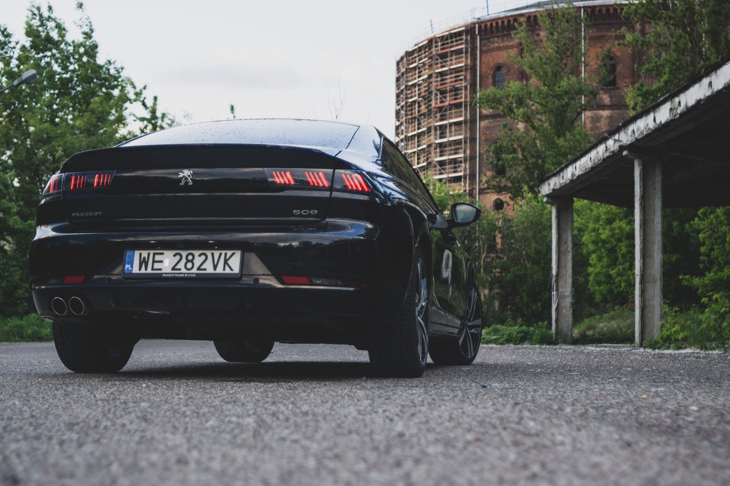 Peugeot 508 przyciąga spojrzenia.