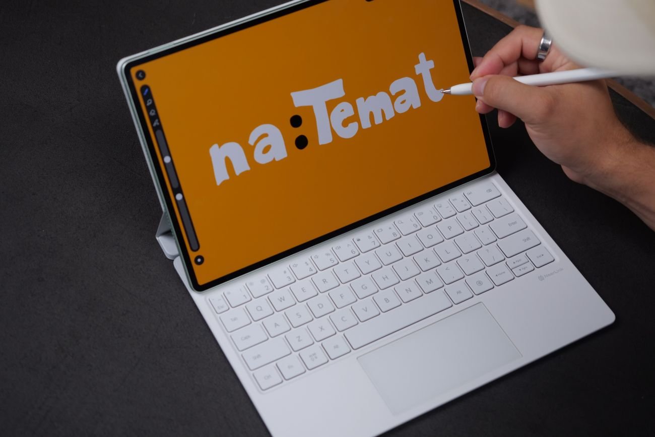 Tablet HUAWEI MatePad Pro 12.2” 2025 w kompletnym zestawie z akcesoriami to sprzęt, który naprawdę rzuca laptopom wyzwanie, zwłaszcza w sztuce multitaskingu i notowania.