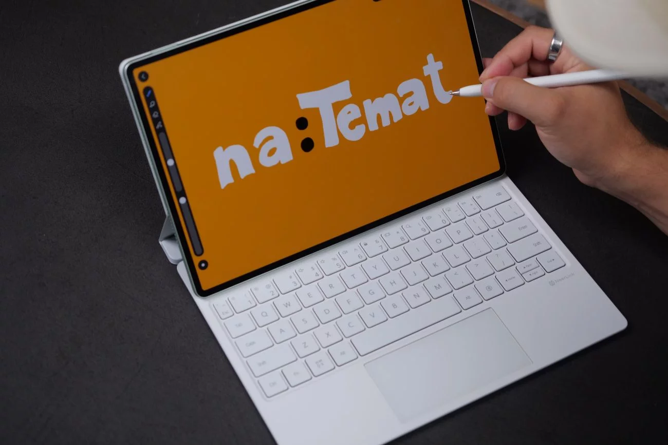 Tablet HUAWEI MatePad Pro 12.2” 2025 w kompletnym zestawie z akcesoriami to sprzęt, który naprawdę rzuca laptopom wyzwanie, zwłaszcza w sztuce multitaskingu i notowania.