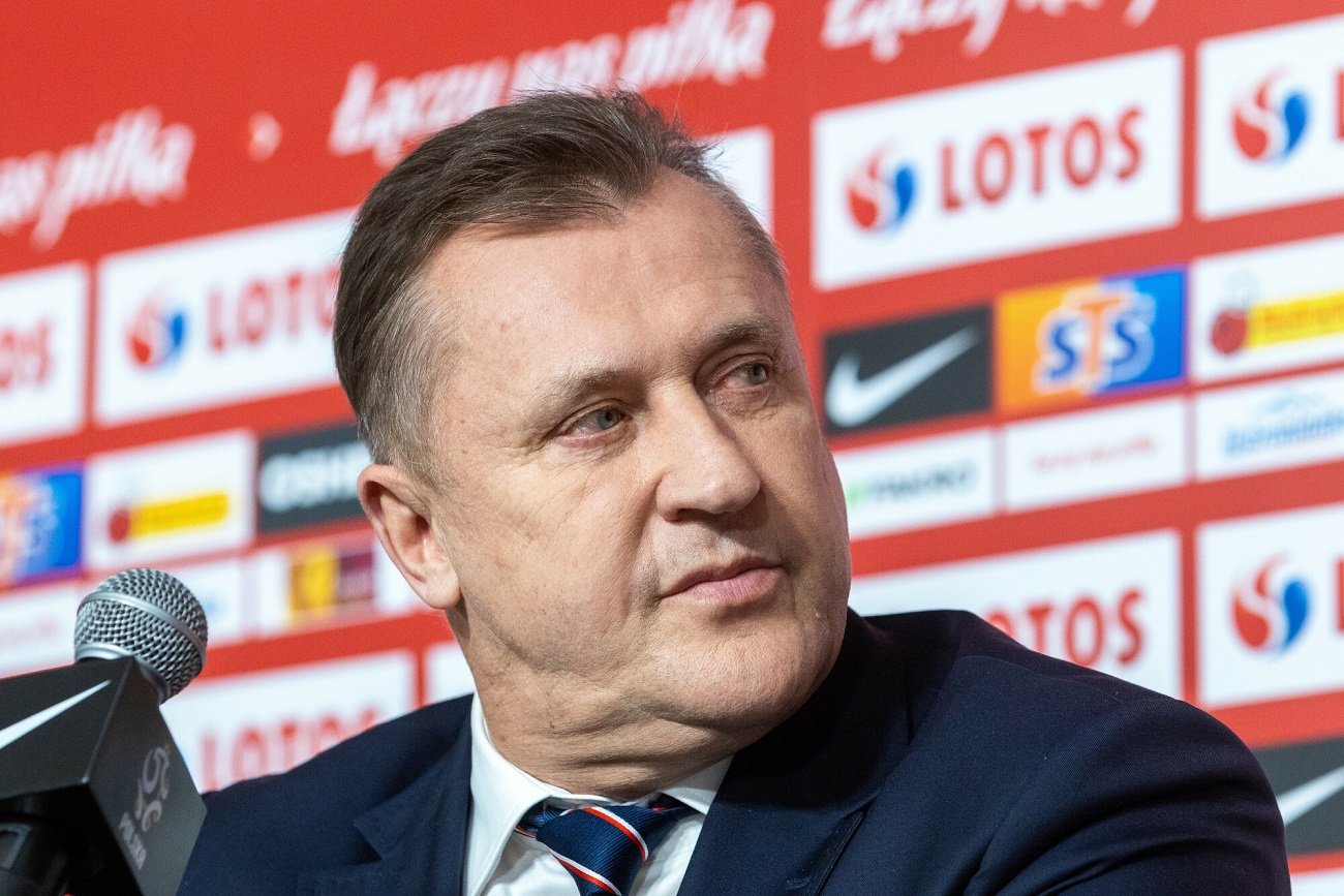 Faworytem Cezarego Kuleszy na selekcjonera ma być obcokrajowiec.