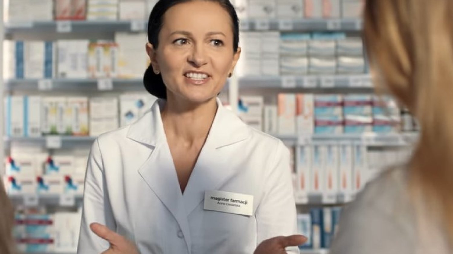 Farmaceuta to wysokiej klasy specjalista, który fachowo doradzi w sprawie leków, sprzętu medycznego, czy pomoże w drobnych problemach zdrowotnych.