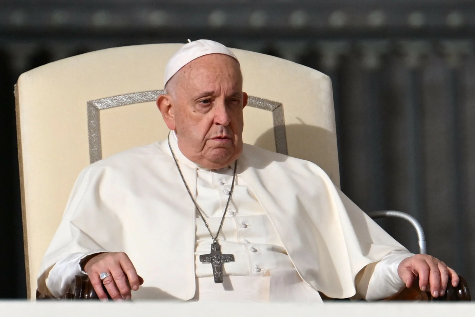 Papież Franciszek zaaprobował treść komunikatu Watykanu o lożach masońskich.