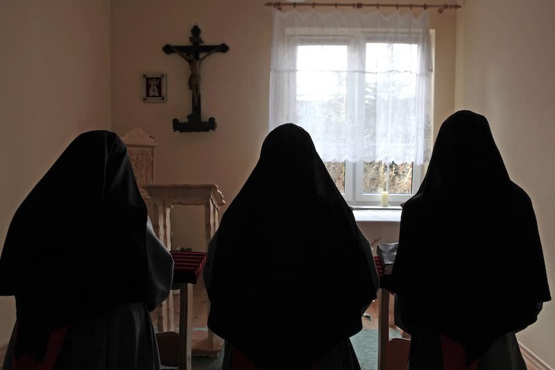 W Katowicach potwierdzane są zakażenia koronawirusem wśród zakonnic.
