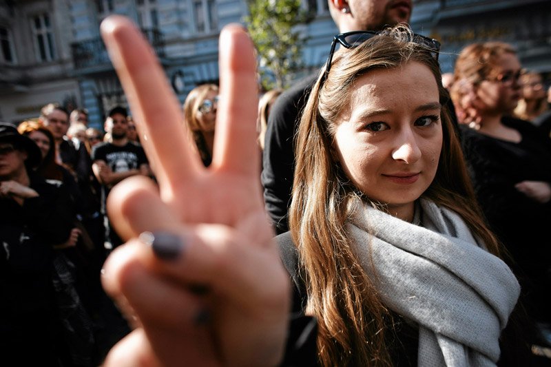 Oby Polki wygrały tę walkę, ale ich dzisiejszy protest jest daleki od prawdziwego strajku.