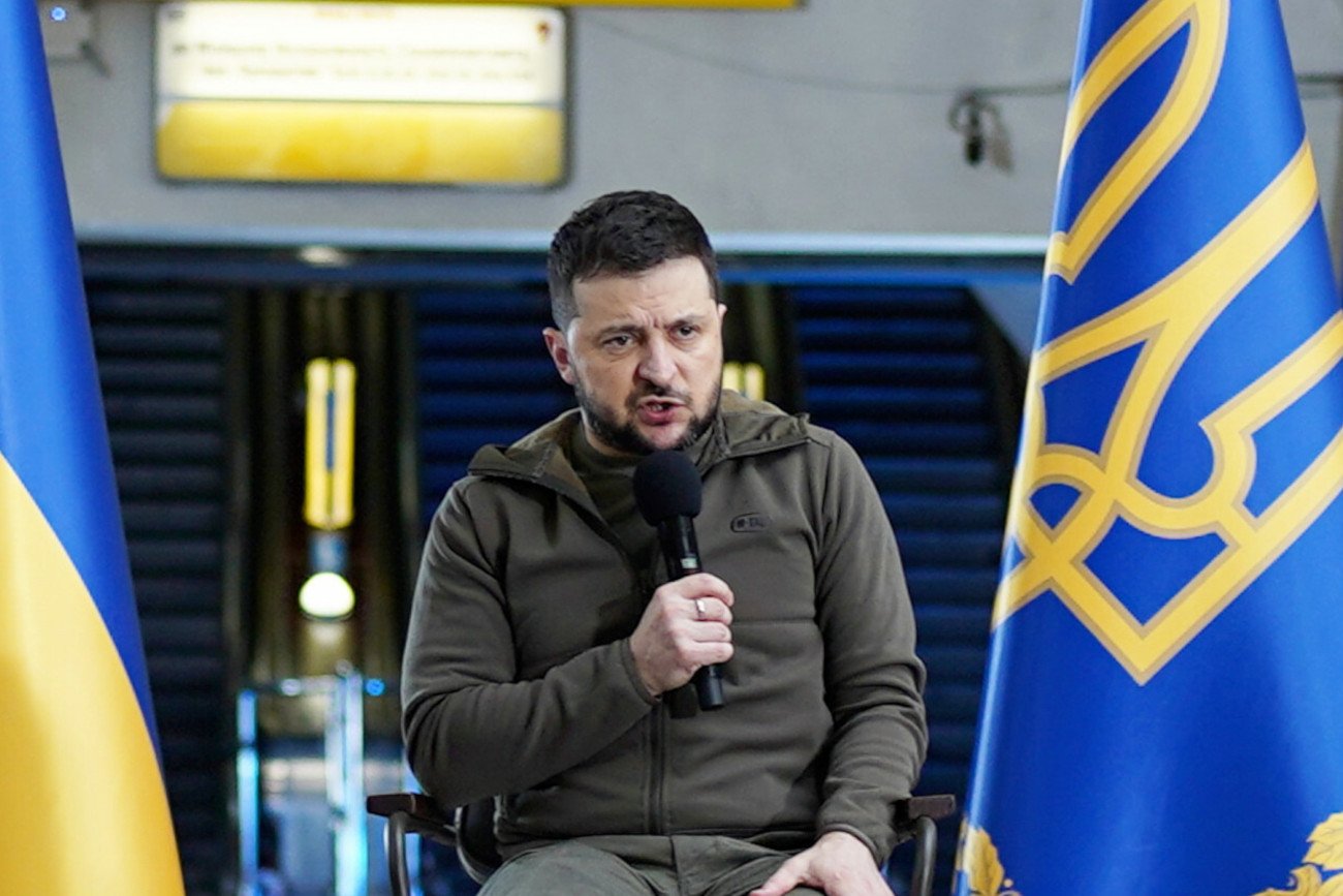 Zełenski nalega na ewakuację mieszkańców Donbasu. "Każde życie jest ważne".