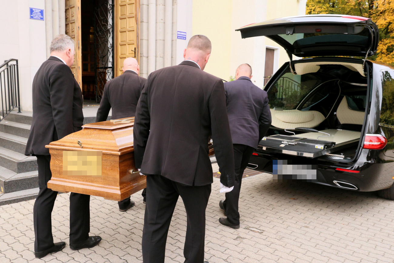 W zakładzie pogrzebowym w Warszawie doszło do pomyłki Pogrzeb: pomyłka w zakładzie pogrzebowym w Warszawie
