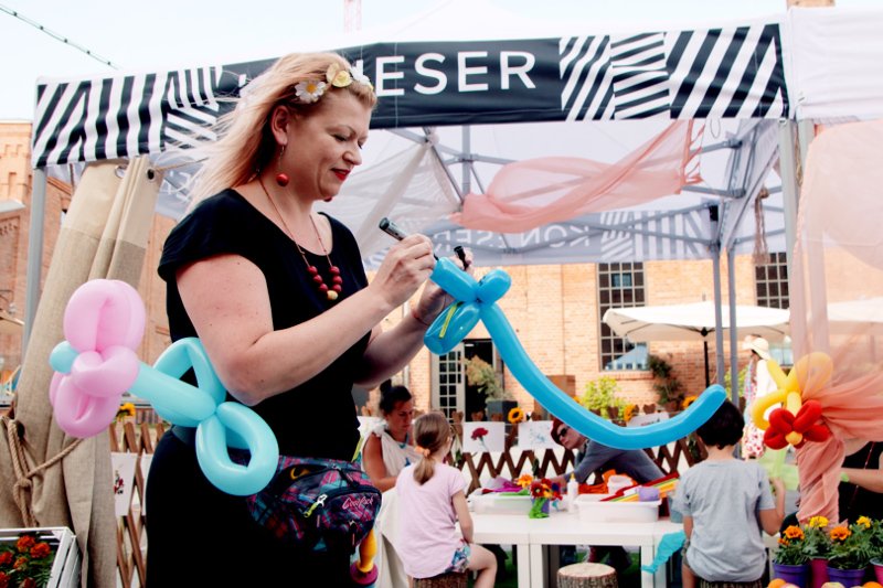 Niedzielny brunch w Koneserze? Dzieci nie będą się nudzić.