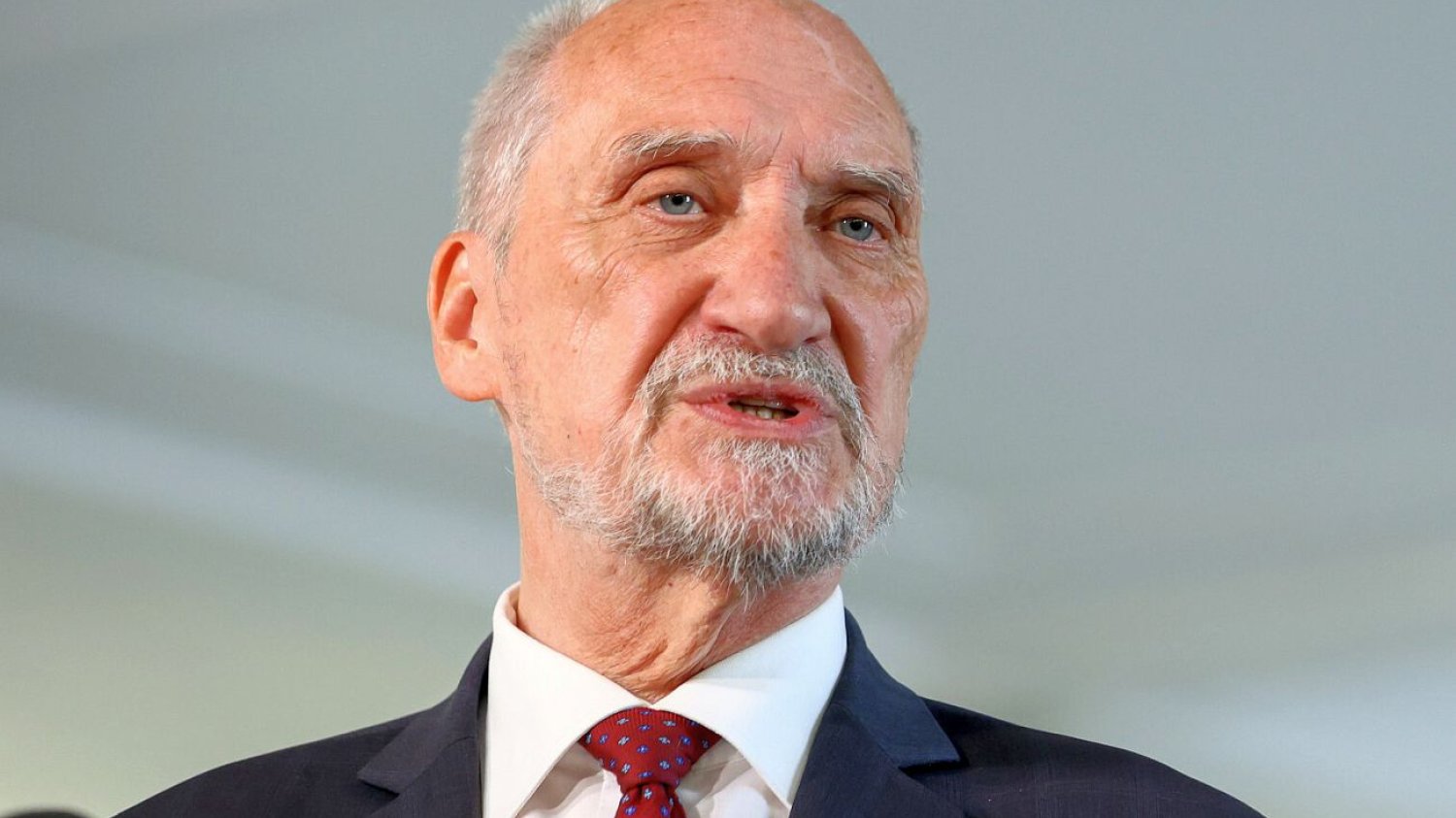 Antoni Macierewicz spotykał się z Rosjaninem, którego personaliów nie znał
