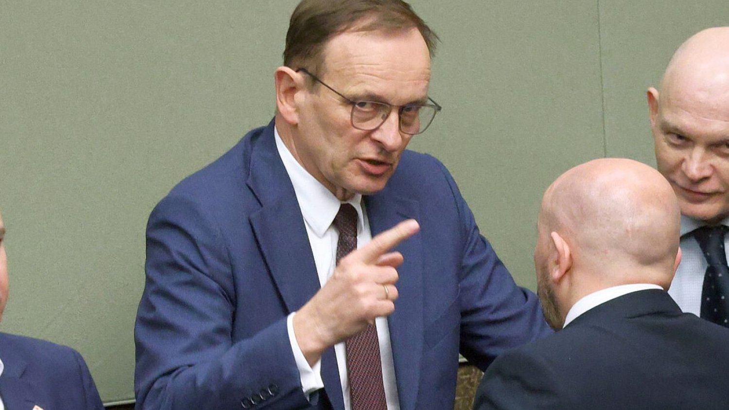 Poseł Edward Siarka miał mieć udar i przejść zabieg w szpitalu, informuje TV Republika Poseł Edward Siarka miał mieć udar i przejść zabieg w szpitalu, informuje TV Republika