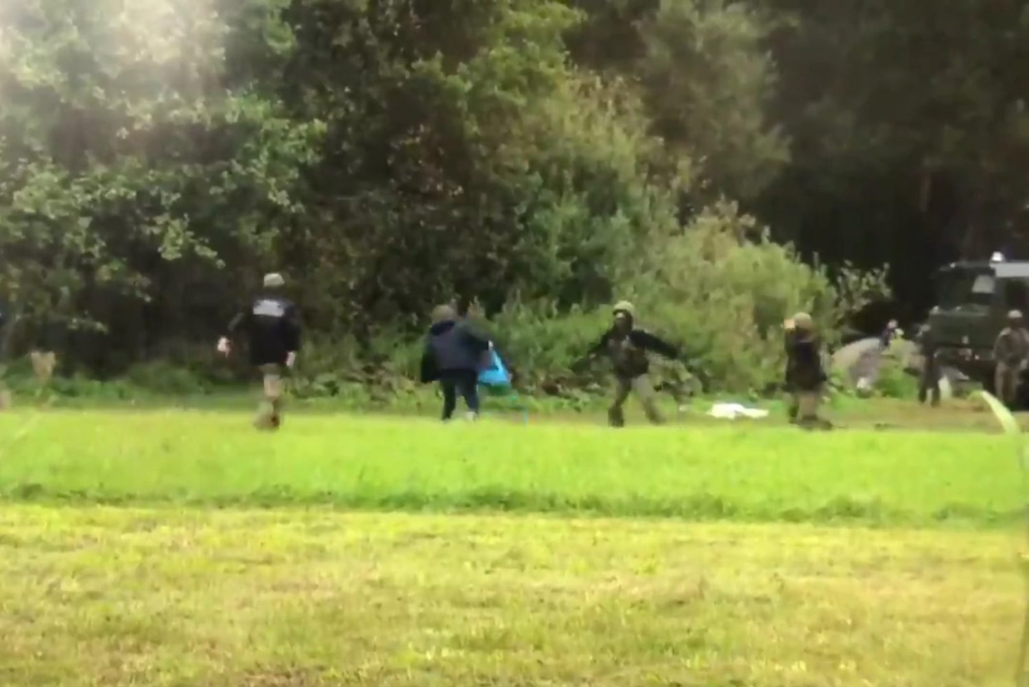 Nagrano jak poseł Sterczewski ucieka przed strażą graniczną.