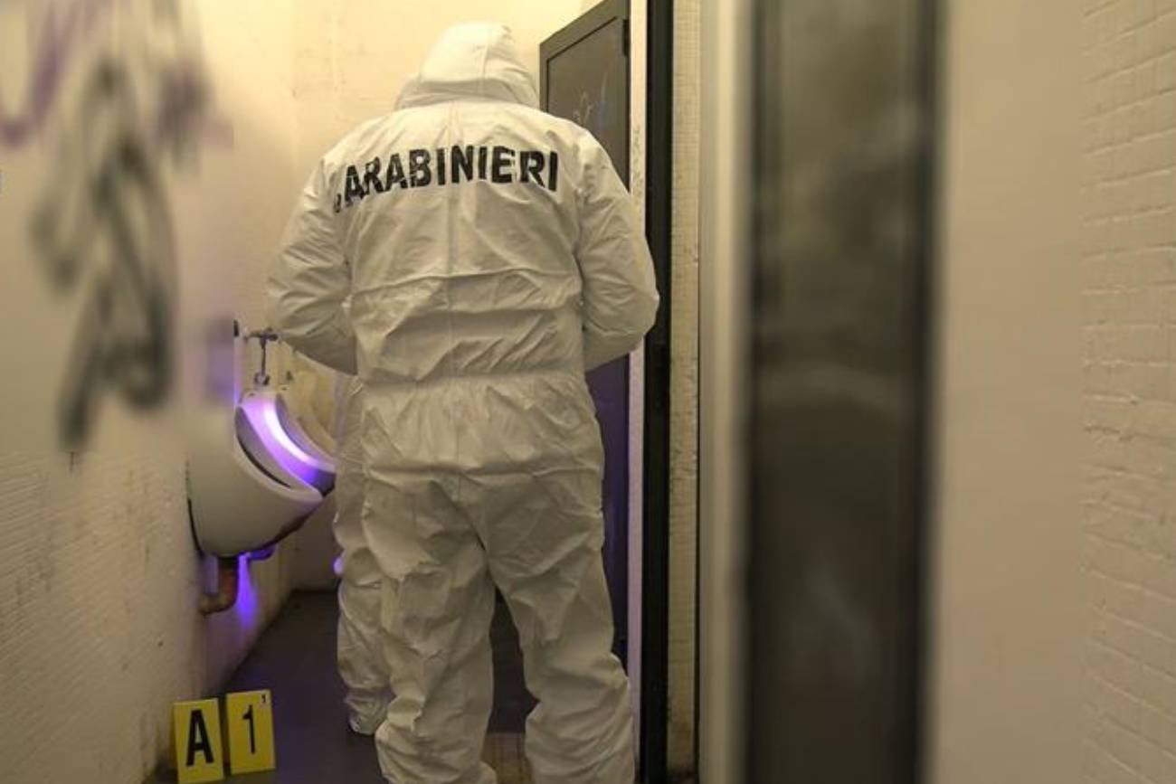 Włochy – 13-latka zgwałcona, jej chłopak pobity. 7 imigrantów