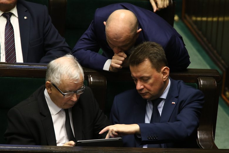 PiS wybory najpewniej wygra, ale może to nie dać partii władzy.