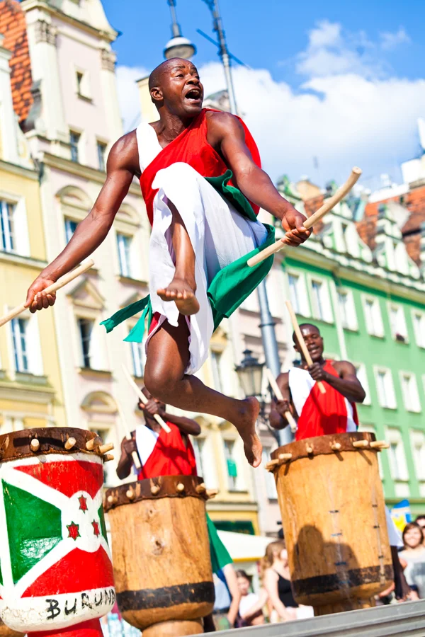 Królewscy bębniarze z Burundi, Brave Festival 2013