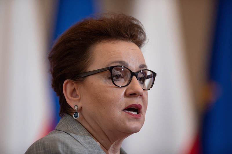 Anna Zalewska wspiera uczelnię należącą do byłego radnego PiS.