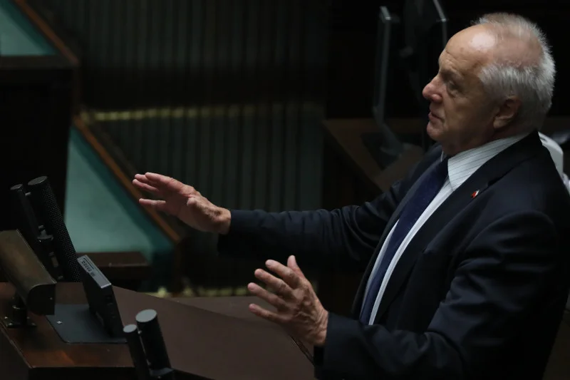 Sprawa Stefana Niesiołowskiego toczyła się w CBA przez 3 lata.